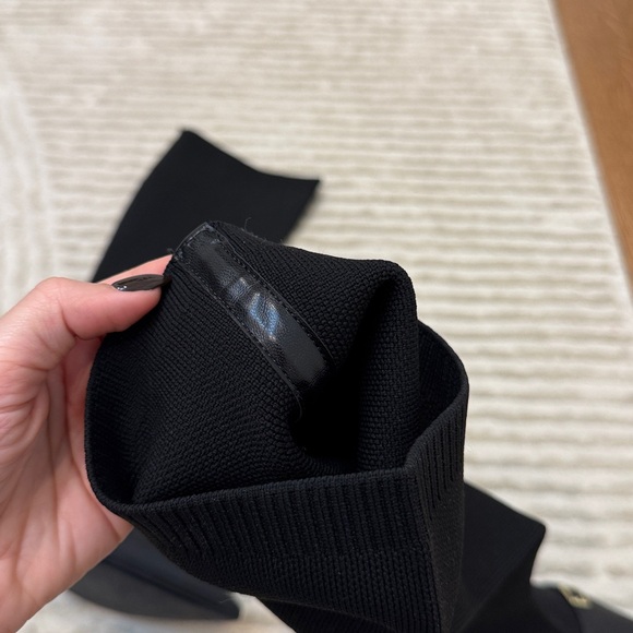 Elegant Black Knee-High Women's Boots - Picture 6 of 7